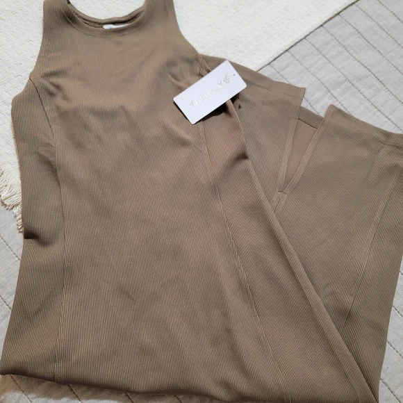 ✨️ NWT Athleta Seasoft Tan Rib Midi Tank Dress Small Tall - Picture 6 of 8